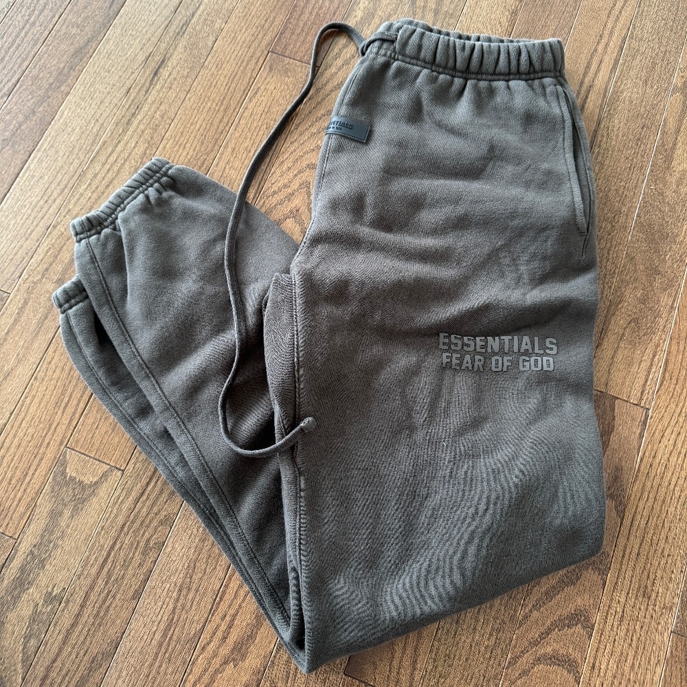Essentials Joggers size S
